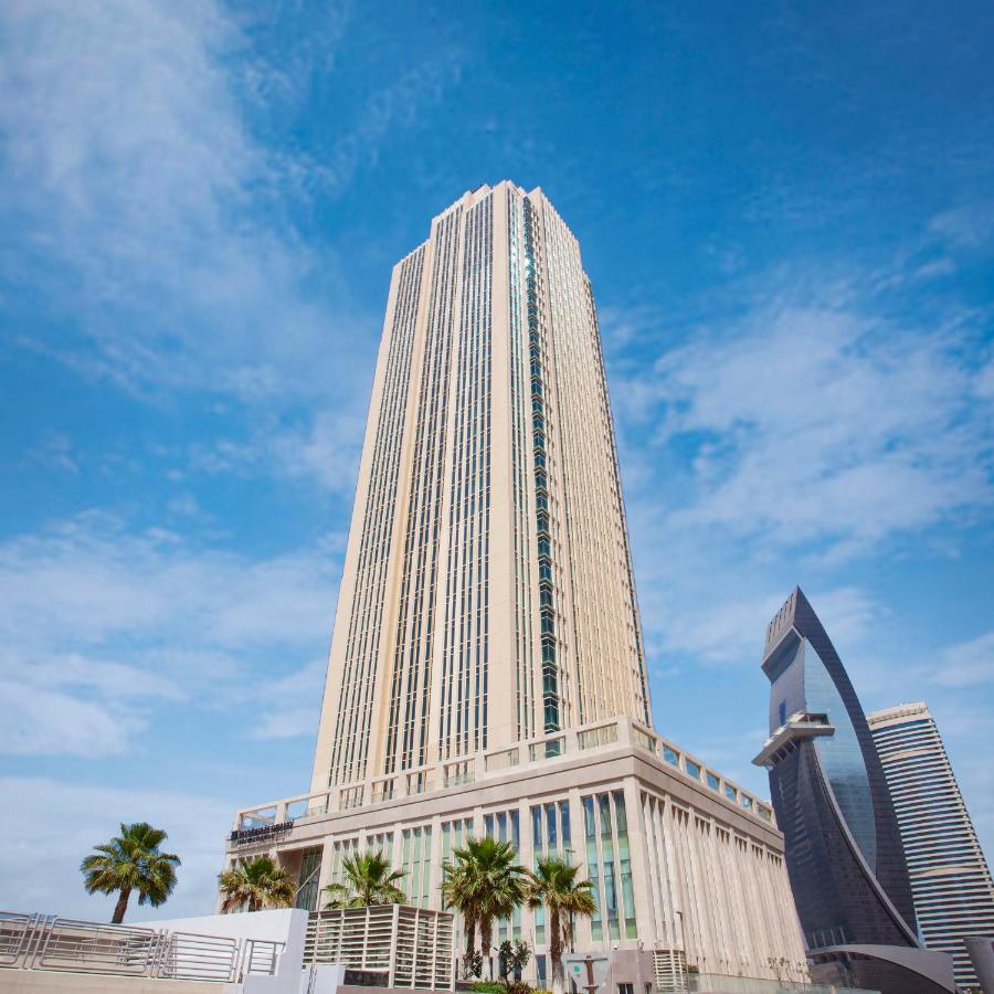 Wyndham Grand Doha West Bay Beach Exterior foto The building in 2016
