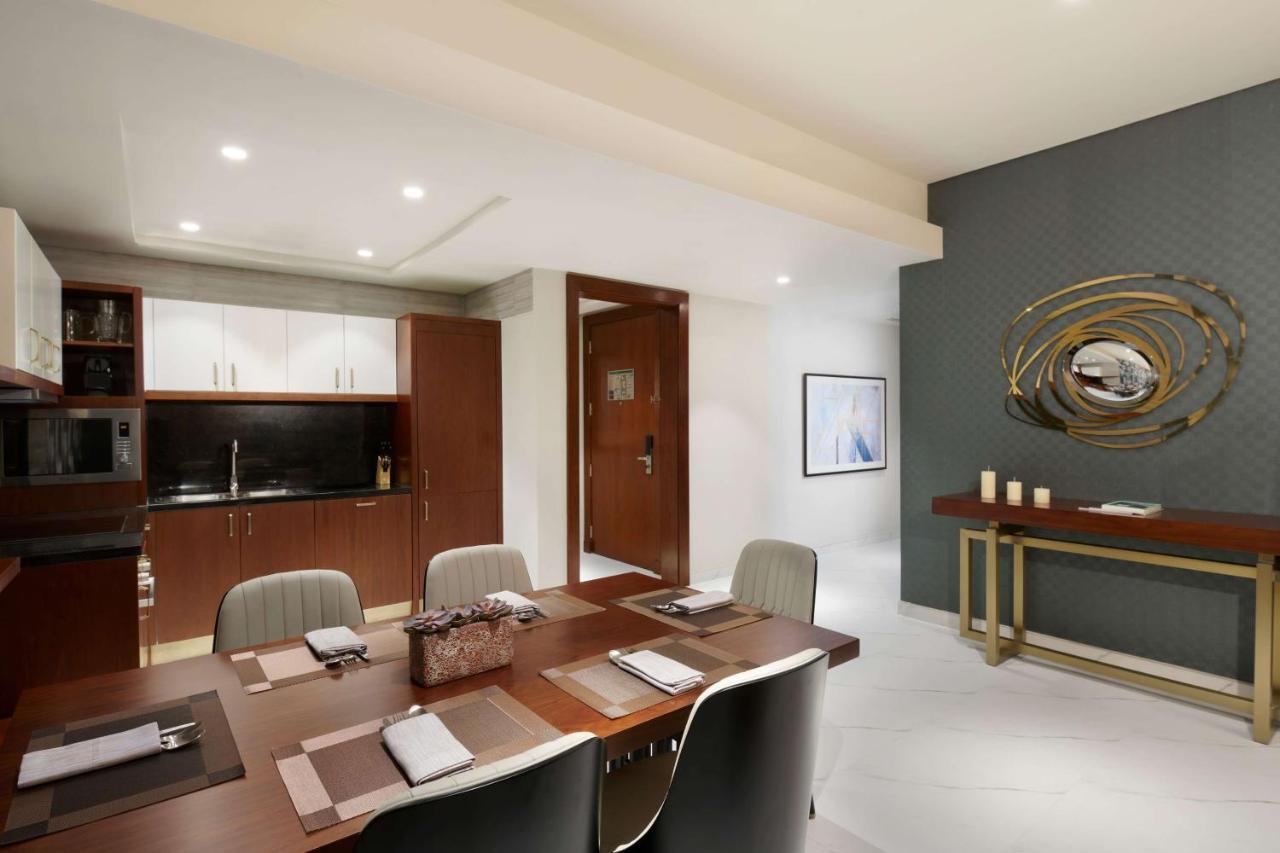 Wyndham Grand Doha West Bay Beach Exterior foto Office